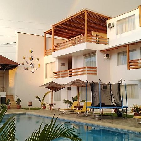 Prim Hotel Vichayito Extérieur photo