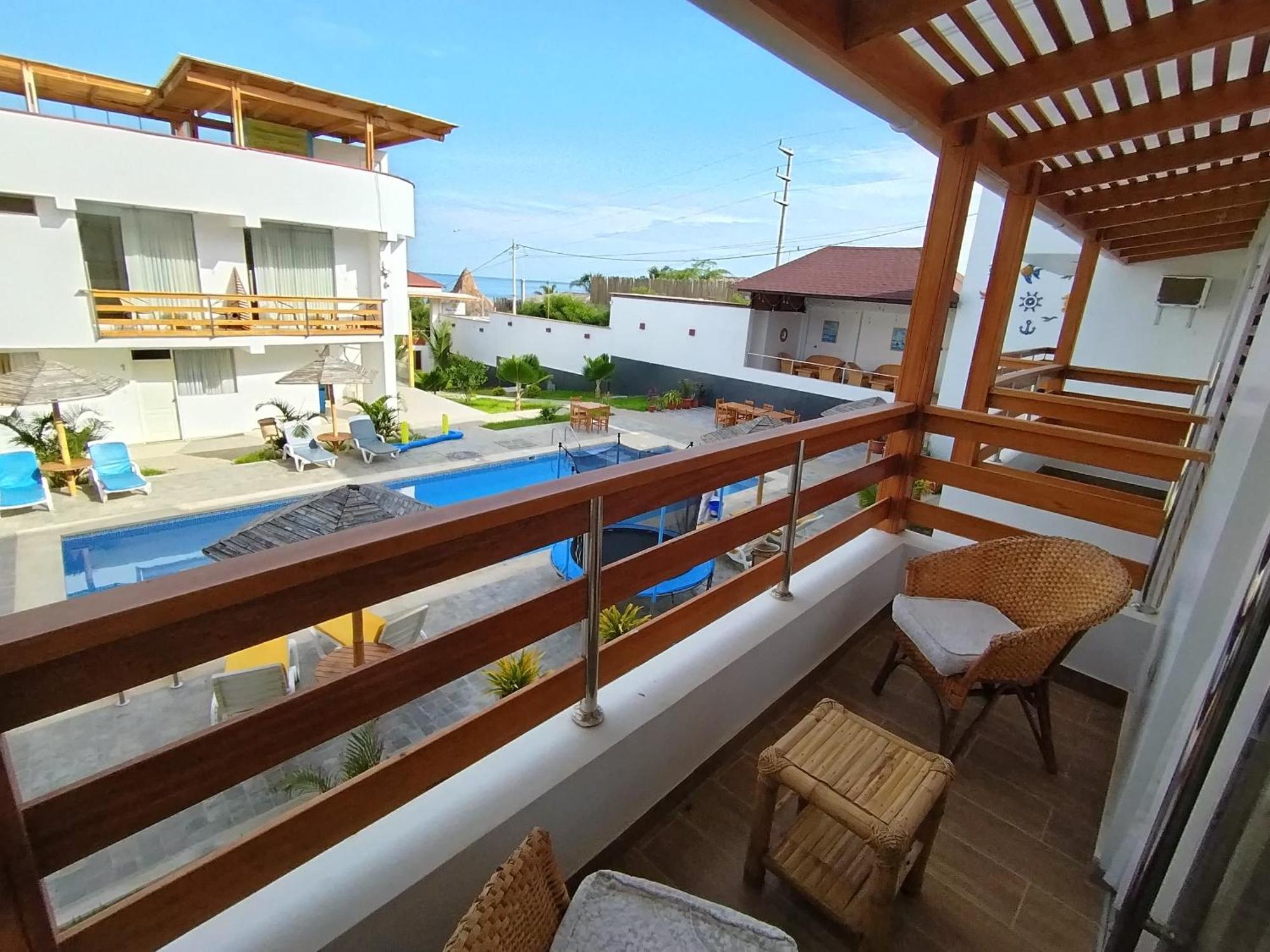 Prim Hotel Vichayito Extérieur photo