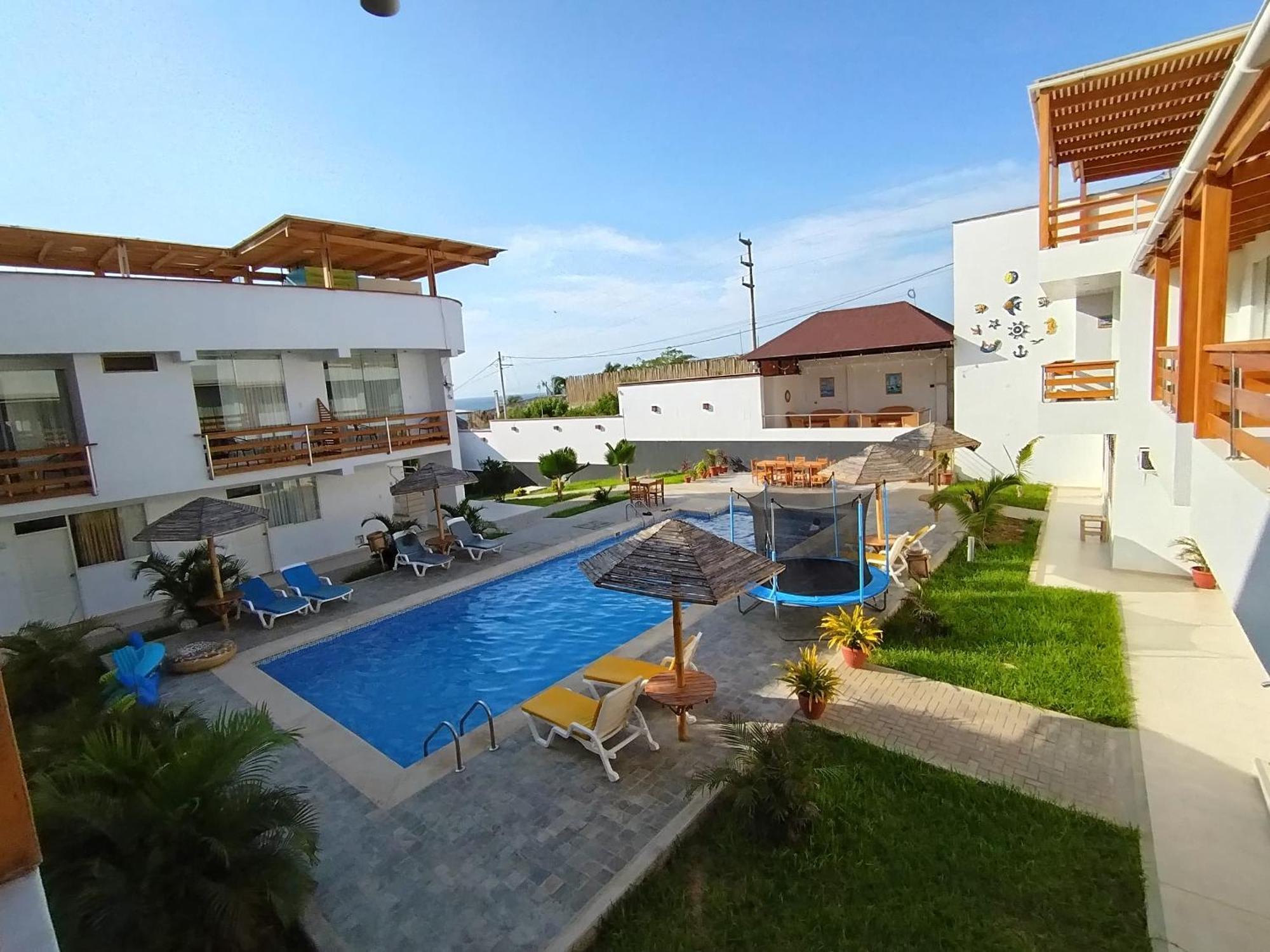 Prim Hotel Vichayito Extérieur photo